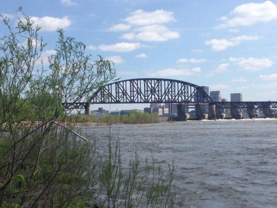 Falls of the Ohio State Park